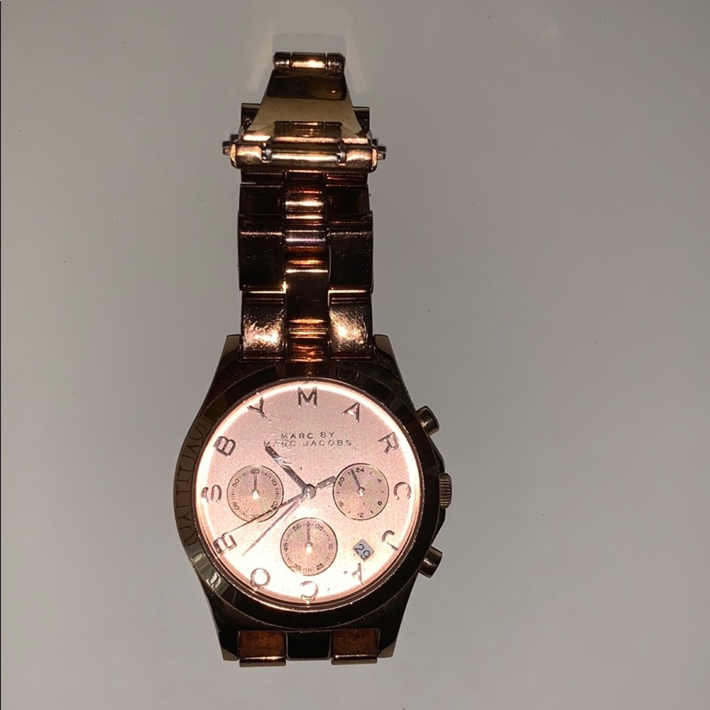 Marc Jacobs rose gold watch